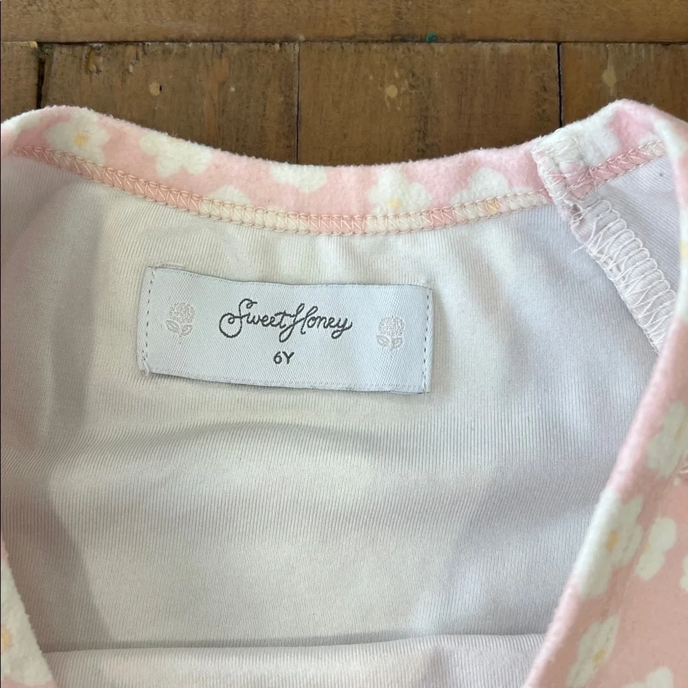 SweetHoney Pink Floral and Green Polka Dot pajama set girls 6 ruffles